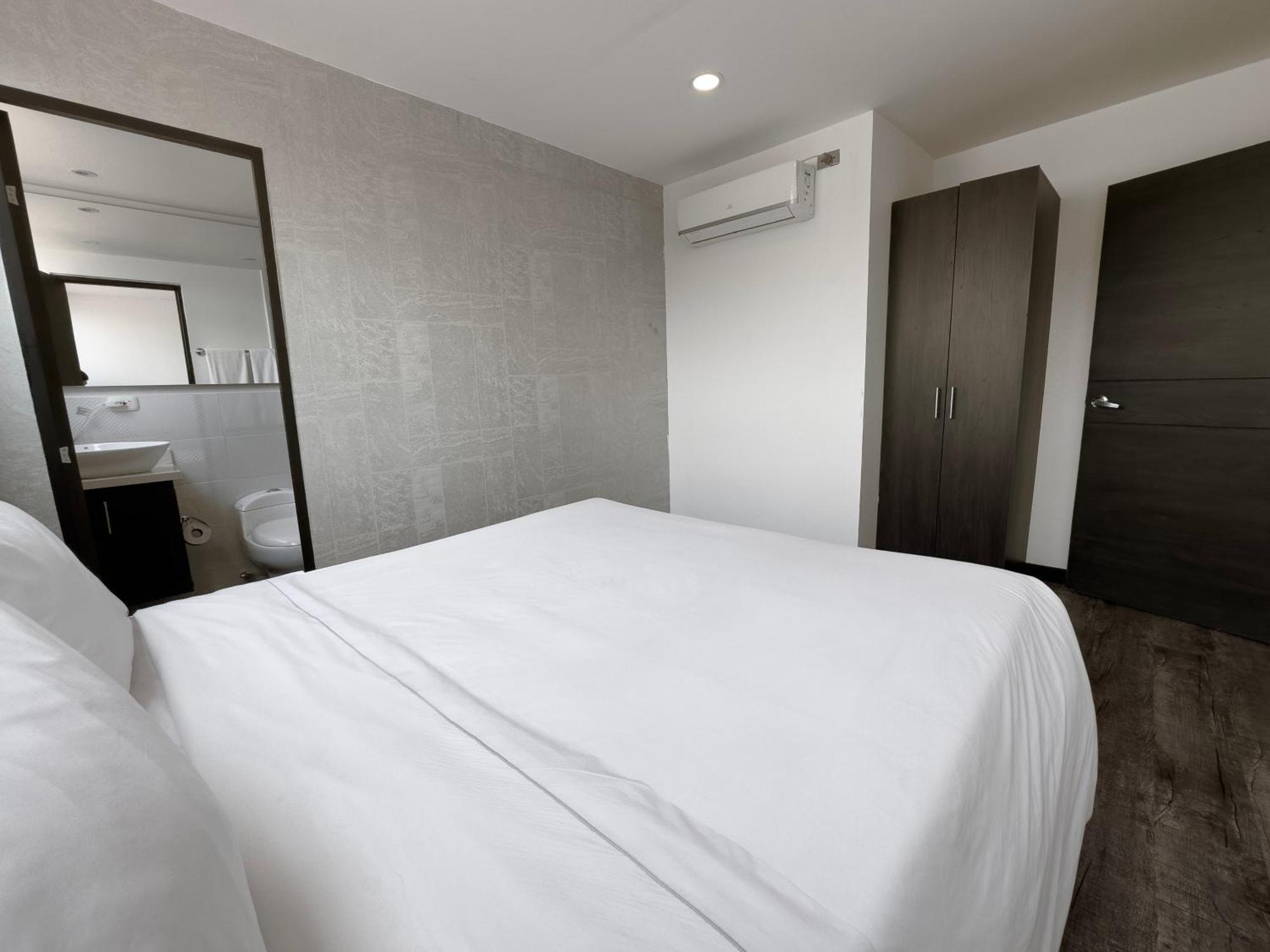 Provenza Lofts Aparthotel Medellin Ngoại thất bức ảnh
