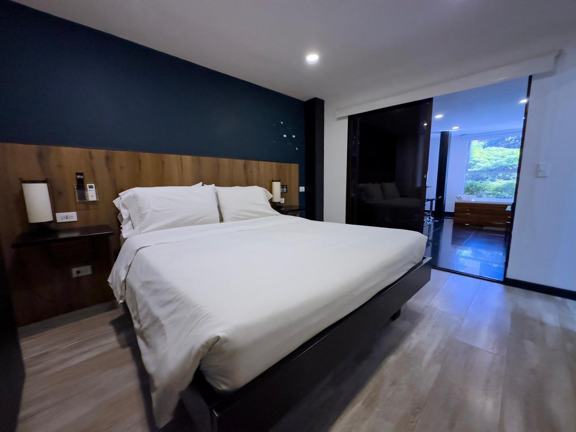 Provenza Lofts Aparthotel Medellin Ngoại thất bức ảnh